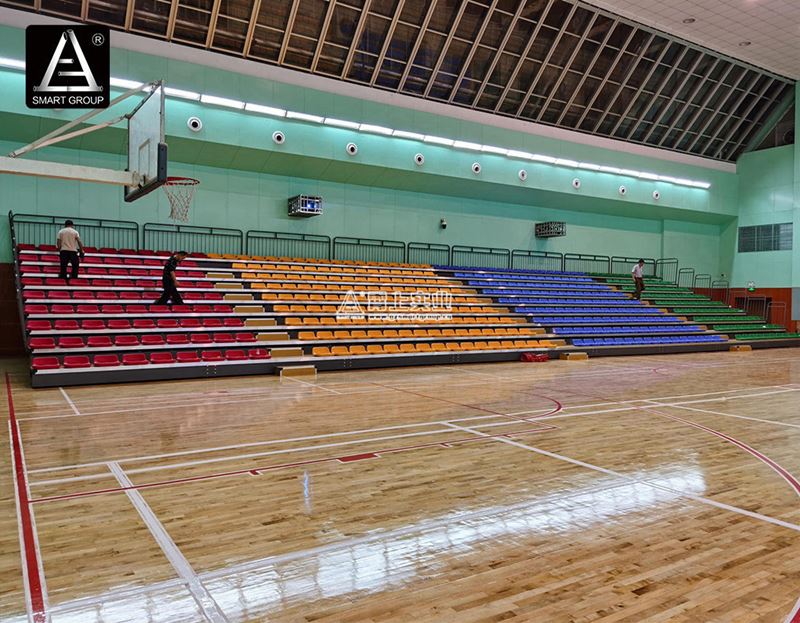 Telescopic bleacher (1)